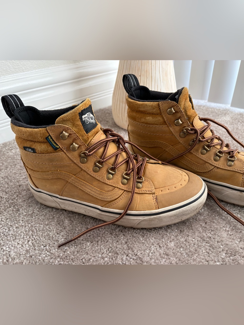 Vans Men’s mte Brown/Tan Suede High-Top Boots